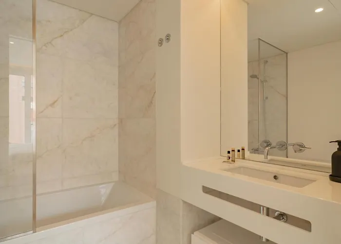 Bright 1 Bdr W/ Pool View By Lovelystay Apartmán Lisboa