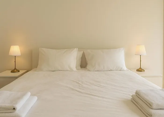 Bright 1 Bdr W/ Pool View By Lovelystay * Lisboa