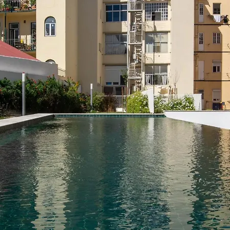 Bright 1 Bdr W/ Pool View By Lovelystay *