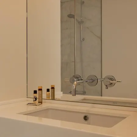 Bright 1 Bdr W/ Pool View By Lovelystay Apartman Lisboa