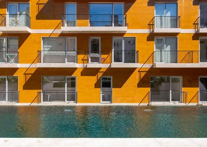 דירה Bright 1 Bdr W/ Pool View By Lovelystay